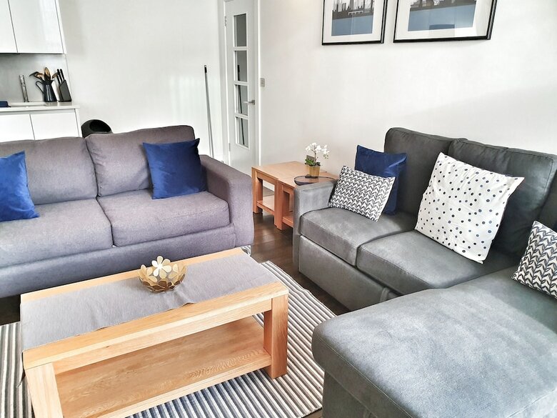 Urbane Spacious Executive Apartment