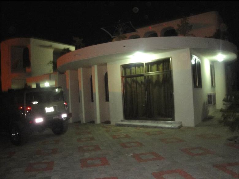 Aparthotel Golden Coast Hotel