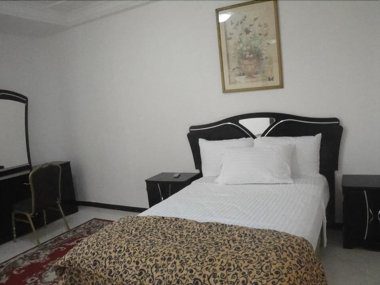 Aparthotel Golden Coast Hotel