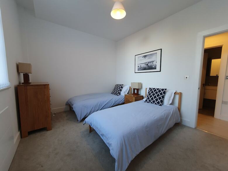 Modern Executive Apartment In Reading