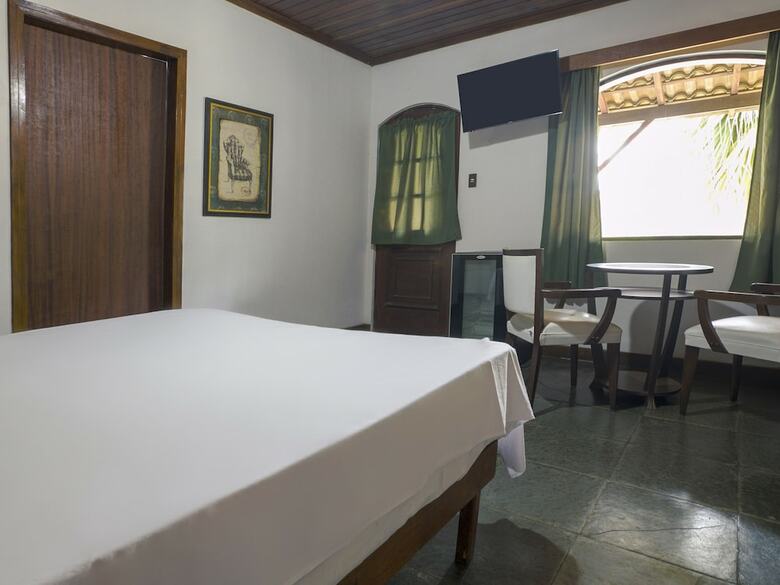 Old West Park Hotel