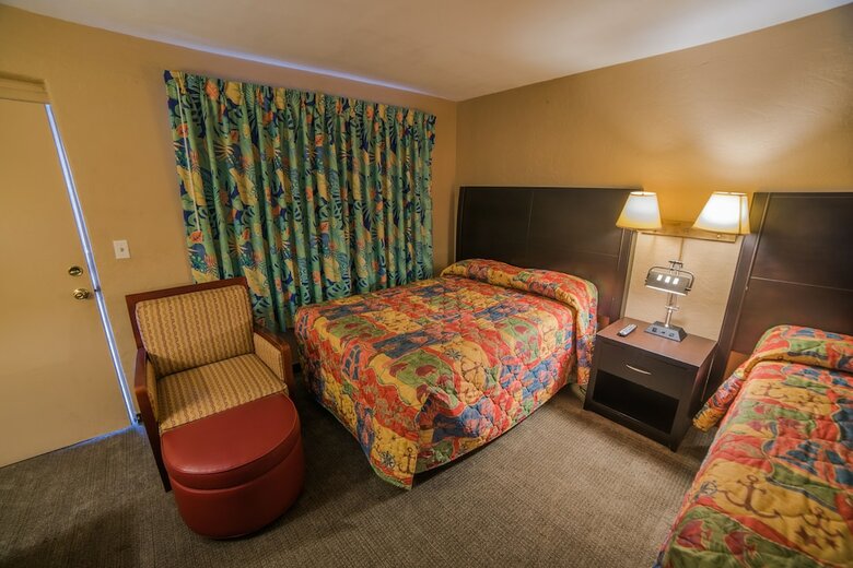 Motel Deluxe Inn