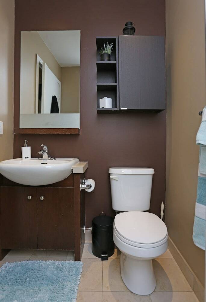 Apartamentos Waterfront Off Queens Quay