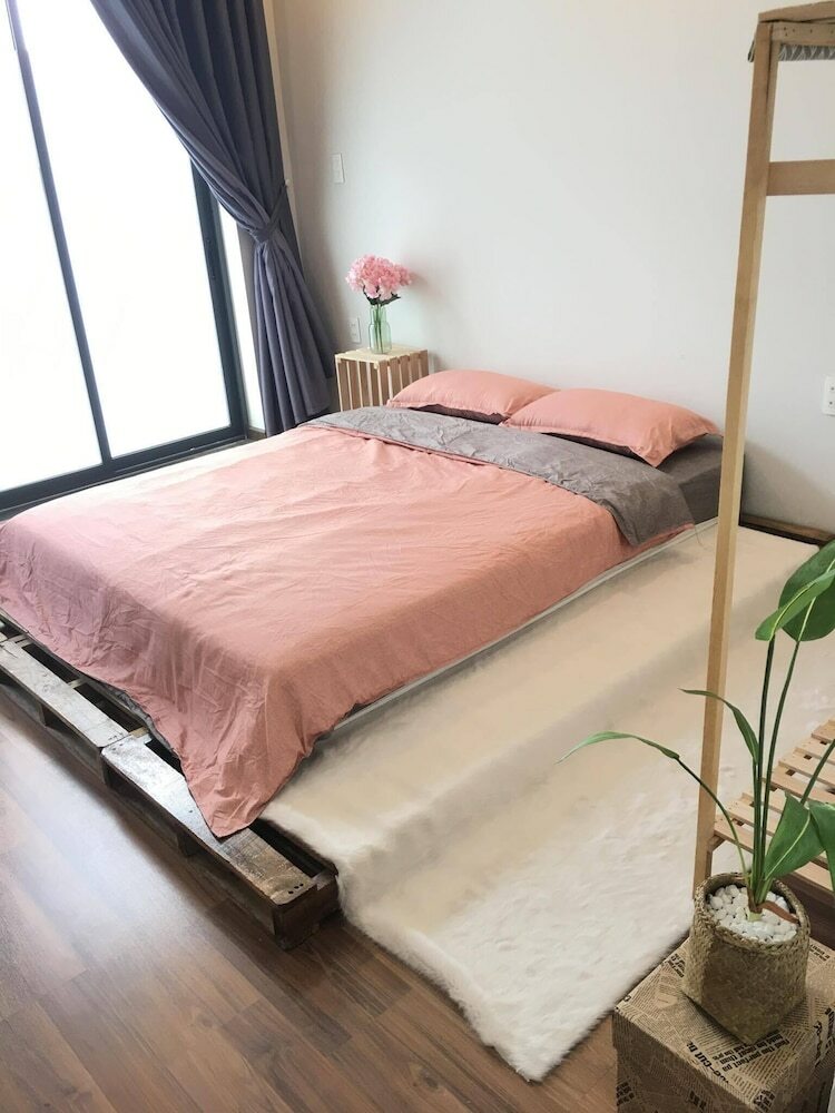 Hotel 1993's House