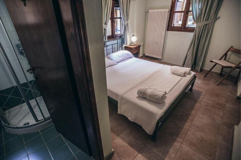 Hotel Guesthouse Ellis