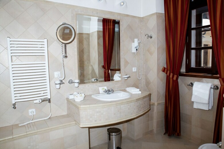 Hotel Chateau ?ti?�n