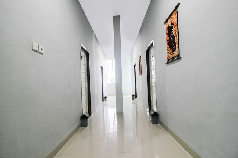 Hostal Oyo 2659 B'rasco Homestay