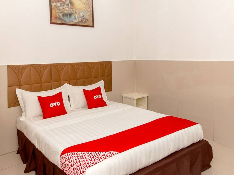 Oyo 89851 Leila Hotel