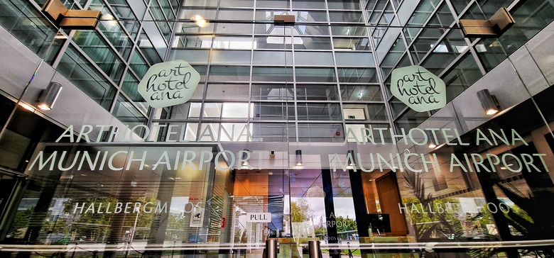 Hotel Roomingtons Munich Airport