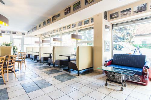 Hostal Penzion Racing