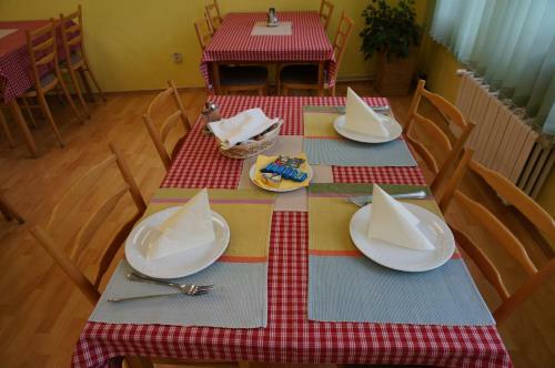 Hostal Penzion Bella