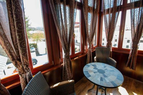 Hostal Hotel Kuria