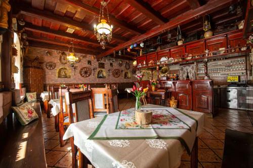 Hostal Hotel Kuria