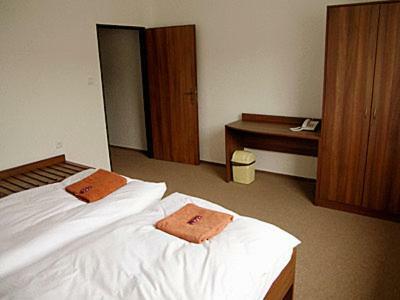 Hostal Penzi�n* Adonai Slovakia