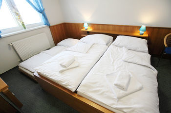 Hostal Penzi�n Bat
