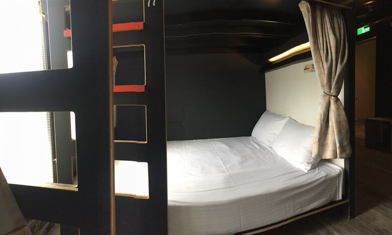Hostal Hermit 84 Hostel