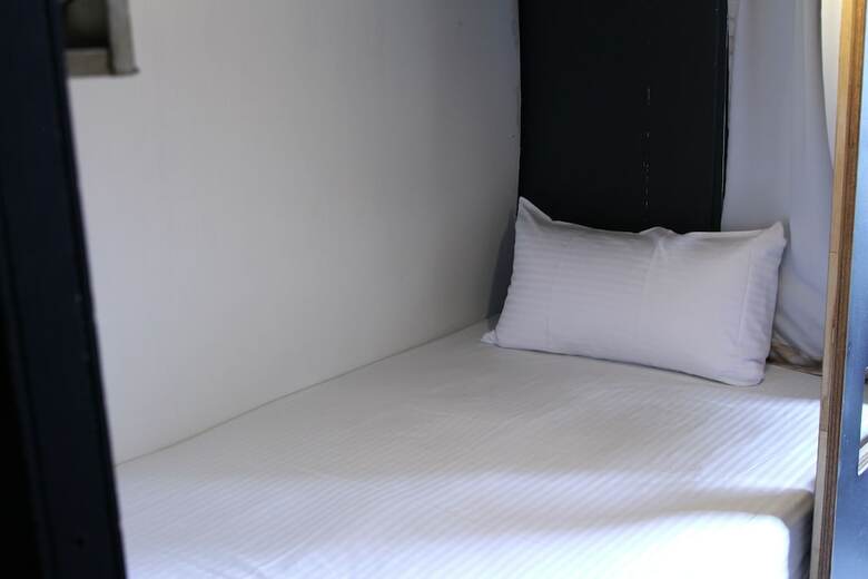 Hostal Hermit 84 Hostel