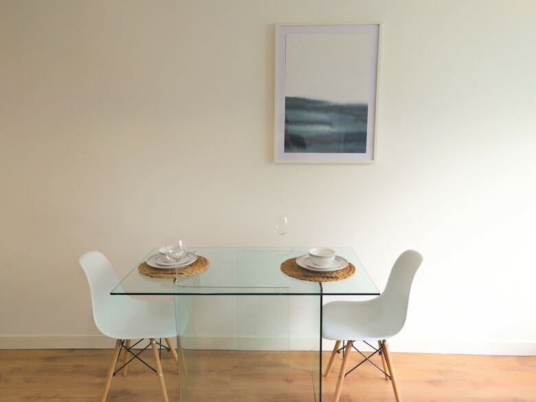 Central Apartment With Free Parking - By Doze