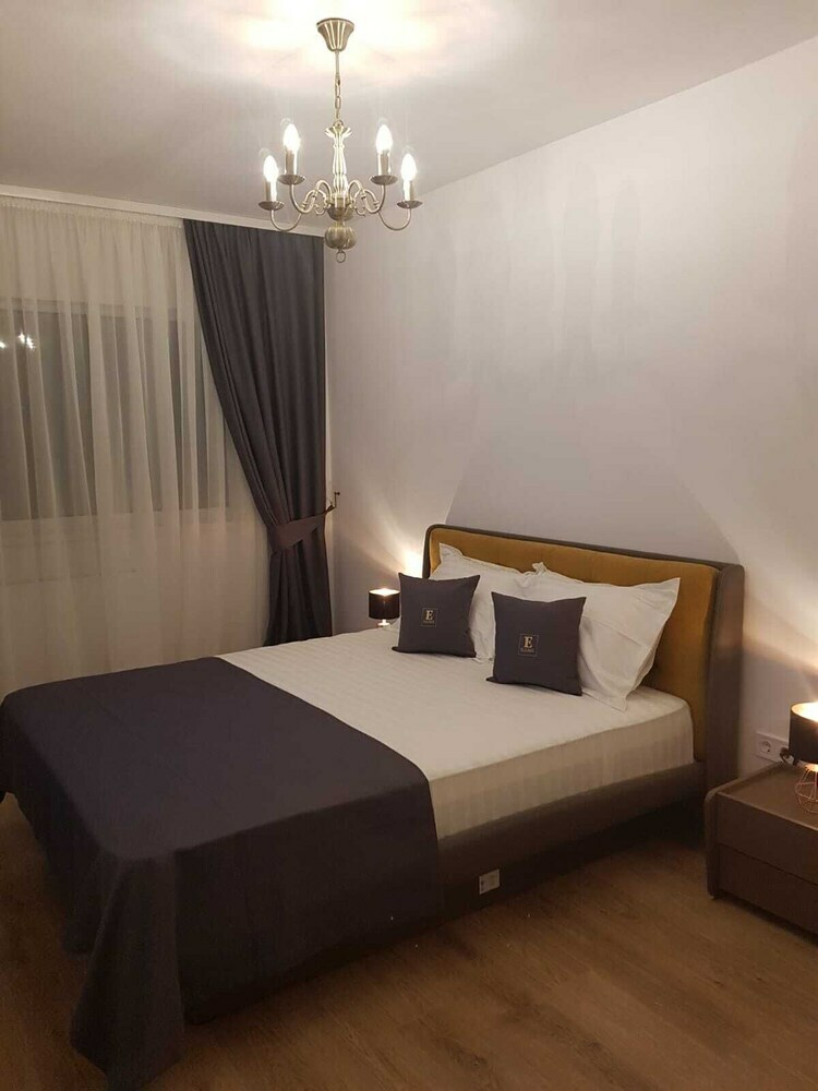 Bookingpedia Twin Apartments