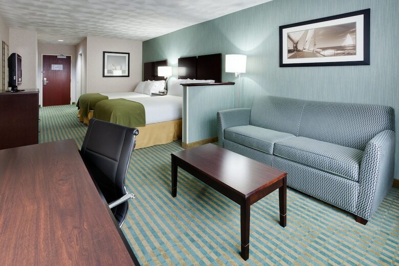 Hotel Holiday Inn Express And Suites