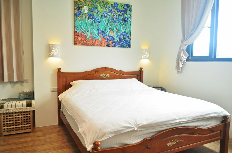 Hotel 1969 Meters Square Seed B&B