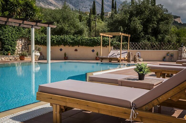 Aparthotel Diana Suites