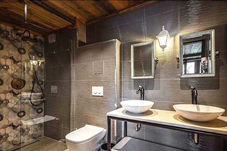 Hotel Chalet Raven Co-living