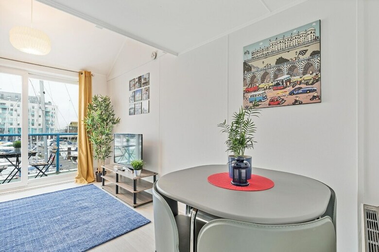 Apartamentos On The Water - Waterside Studio