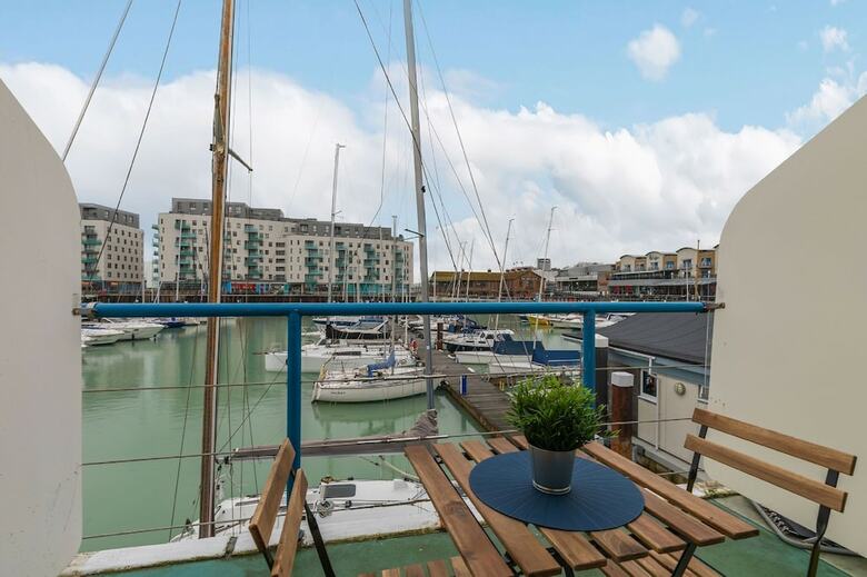 Apartamentos On The Water - Waterside Studio
