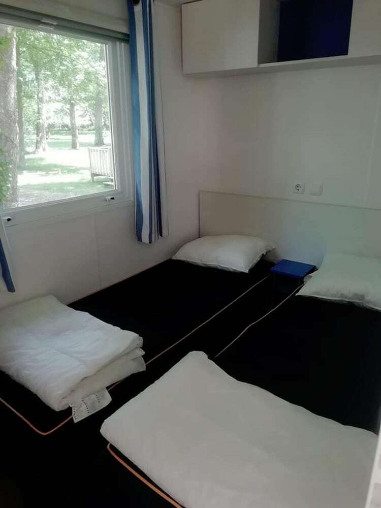 Camping Des Prairies D' Auvergne