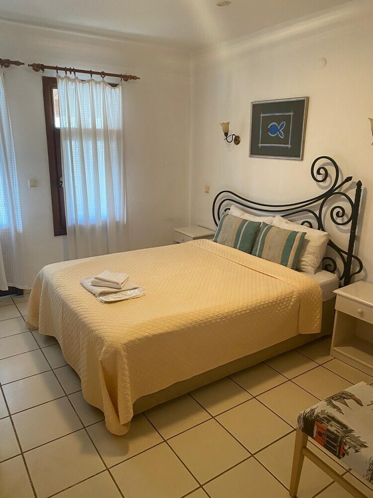 Nur Suites & Hotels