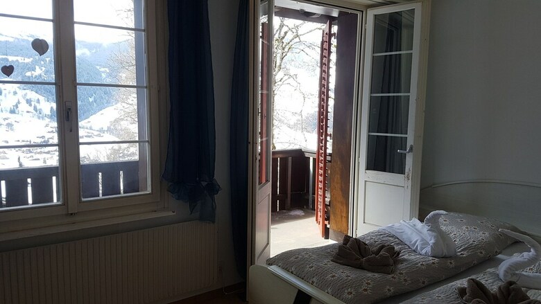 Hotel Eiger View Bed & Kitchen