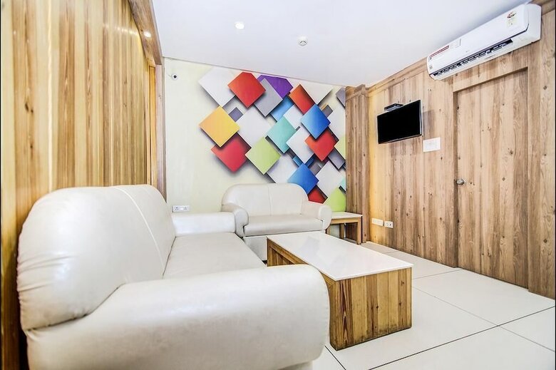 Hotel Ratana International