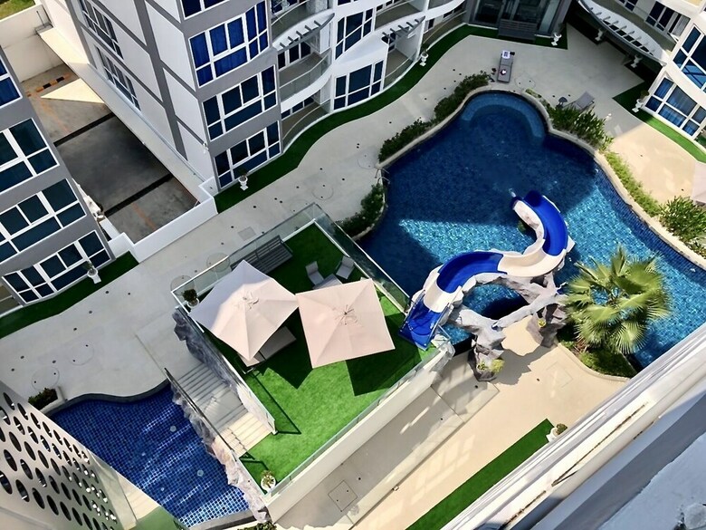 Luxury Apartments In Grand Avenue
