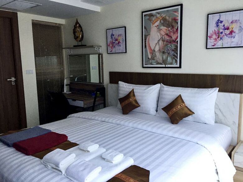 Luxury Apartments In Grand Avenue