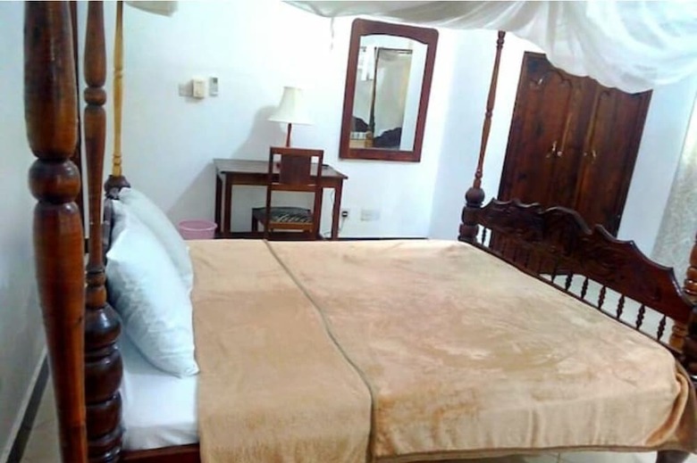Hostal Sharook Lodge