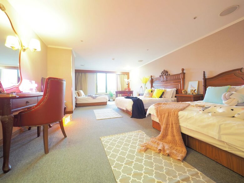 Hotel Capital Family