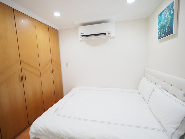 Apartamentos Next To Linjiang Night Market