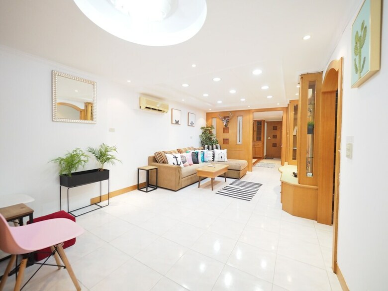 Apartamentos Next To Linjiang Night Market