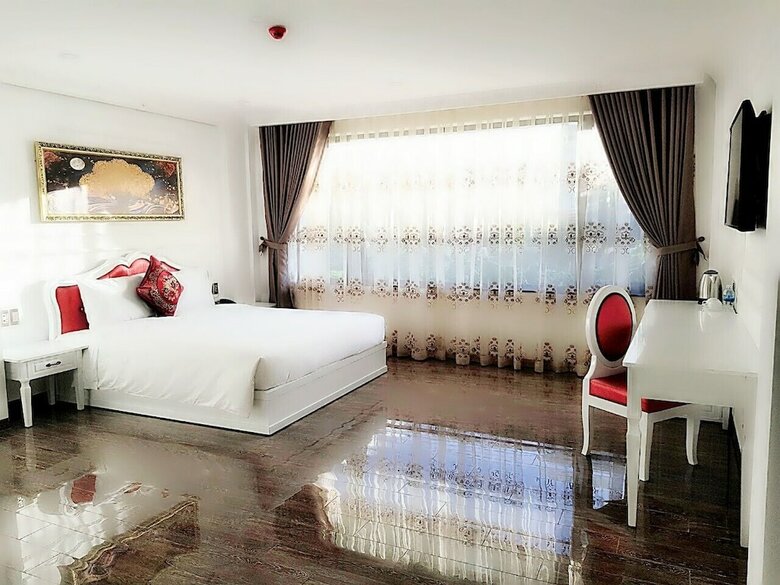 Michael Nha Trang Hotel