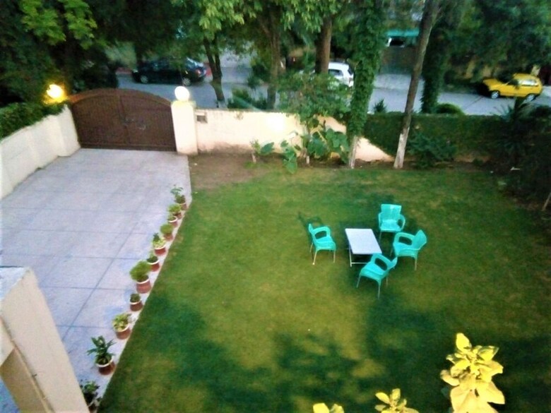 Hotel Capri Residency
