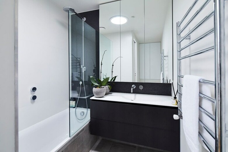 Stunning 2 Bedroom Home In Albert Park
