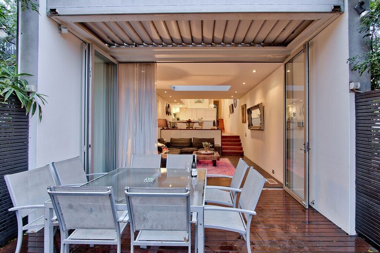 Classic Sydney 3br Double Fronted Terrace House