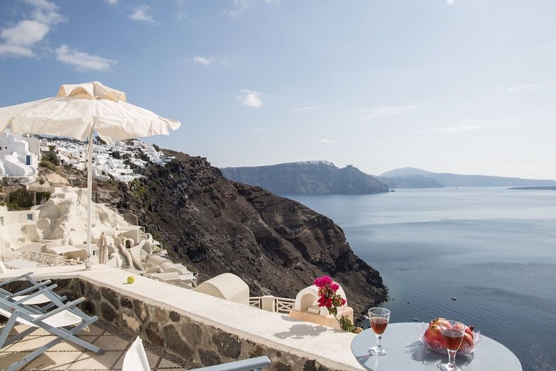 Allure Breeze Suites