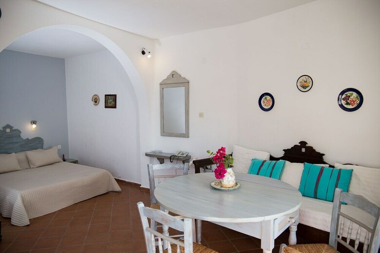 Allure Breeze Suites