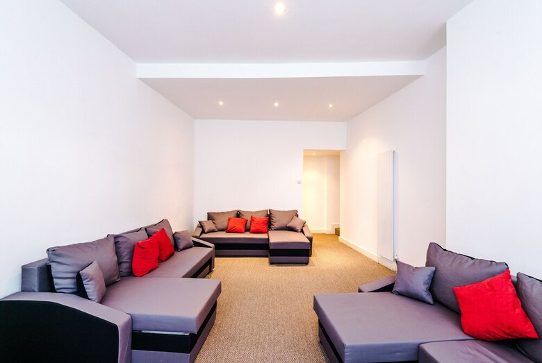 Benson Apartments By Top House