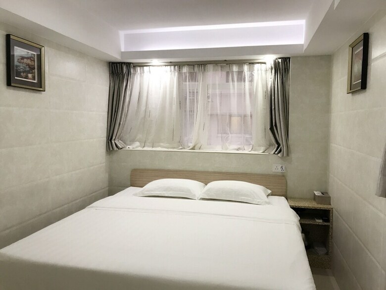 Hotel AA Inn