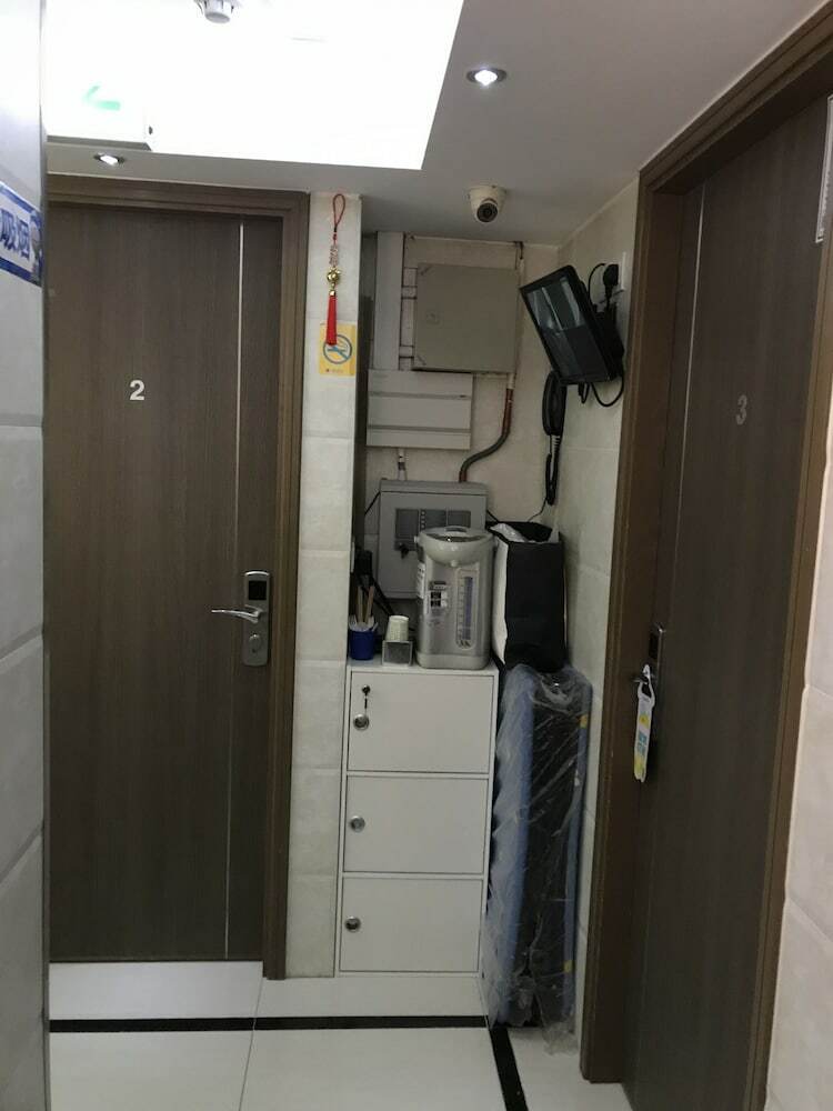Hotel AA Inn
