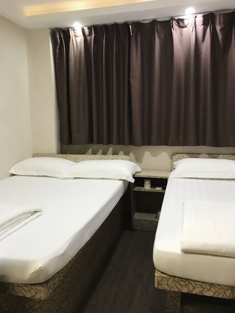 Hotel AA Inn