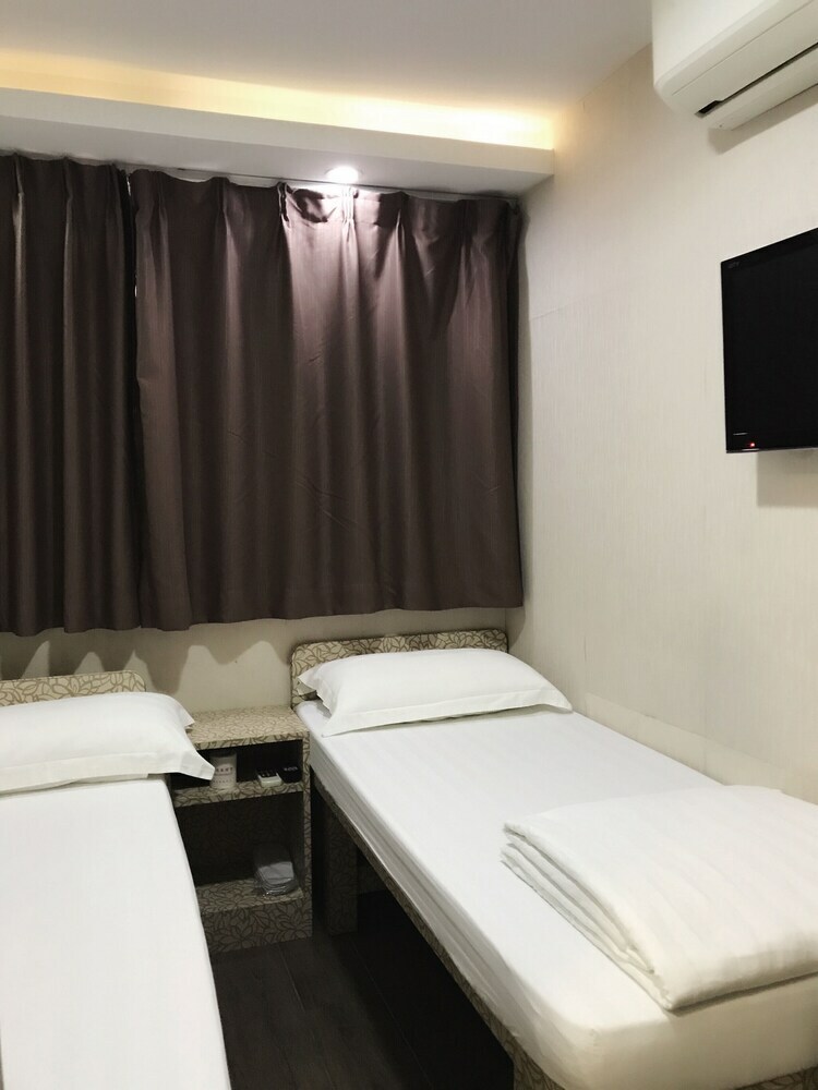 Hotel AA Inn